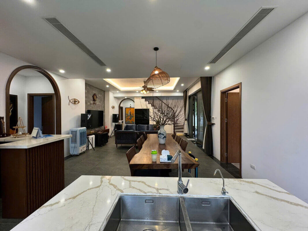 16442684985310110946